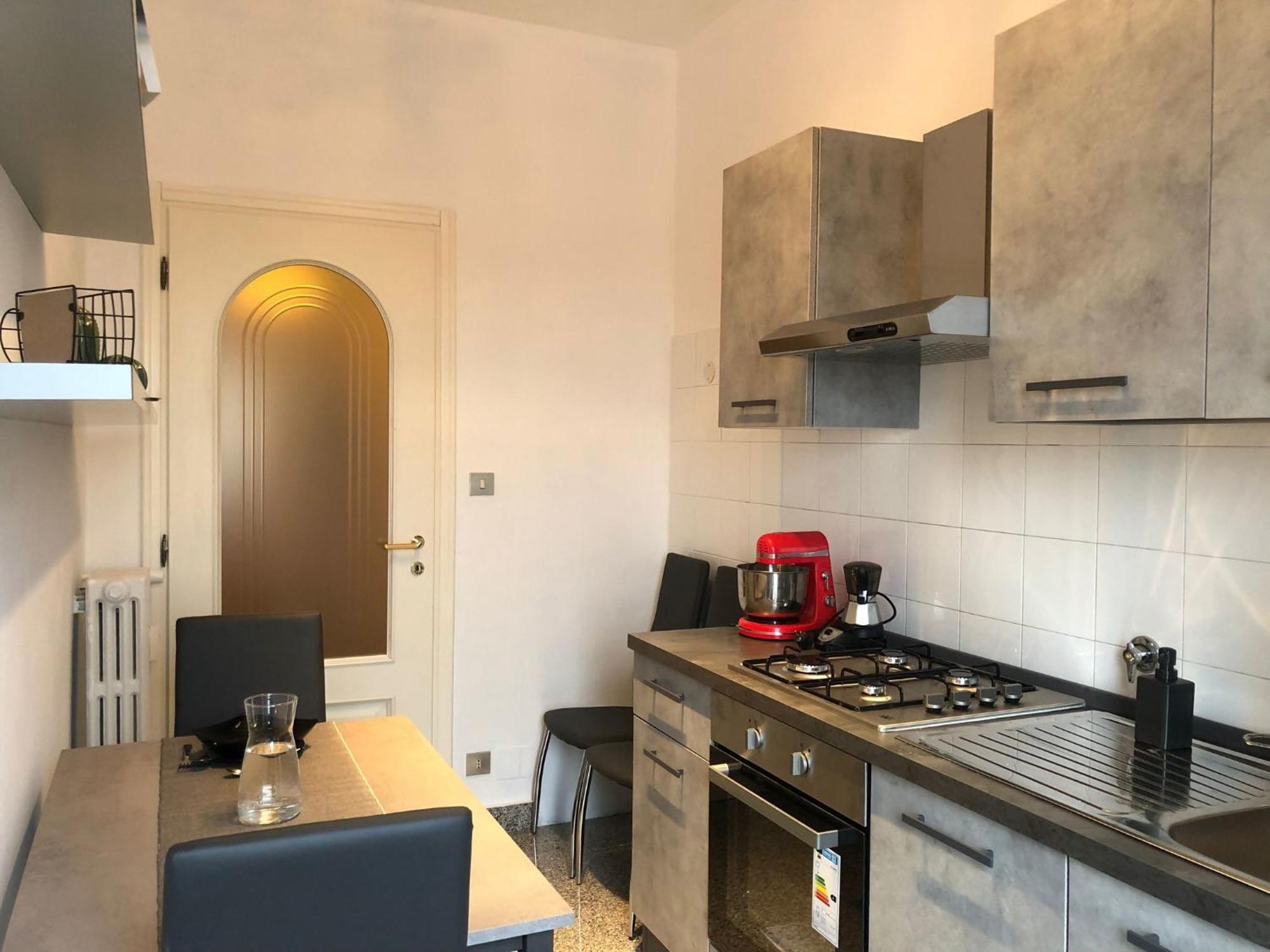 Metro Molinette Panoramico Con 6 Posti Letto Apartment Turin Ngoại thất bức ảnh